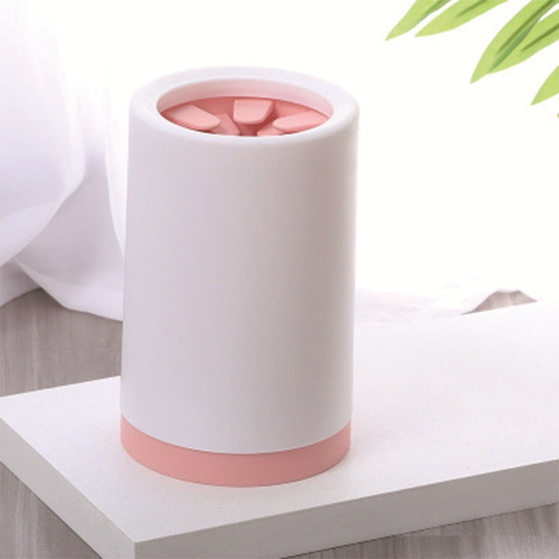 Trailhead Paw Rinse Cup soft silicone bristles detail
